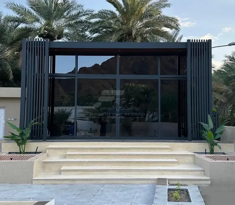 افضل تركيب مجلس خارجي فخمة زجاج في حي السويدي 