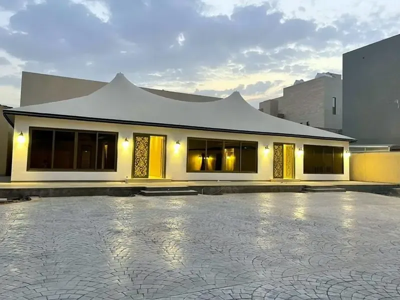 خيام وبيوت شعر ملكية بتصاميم عصرية حي المعذر بالرياض 