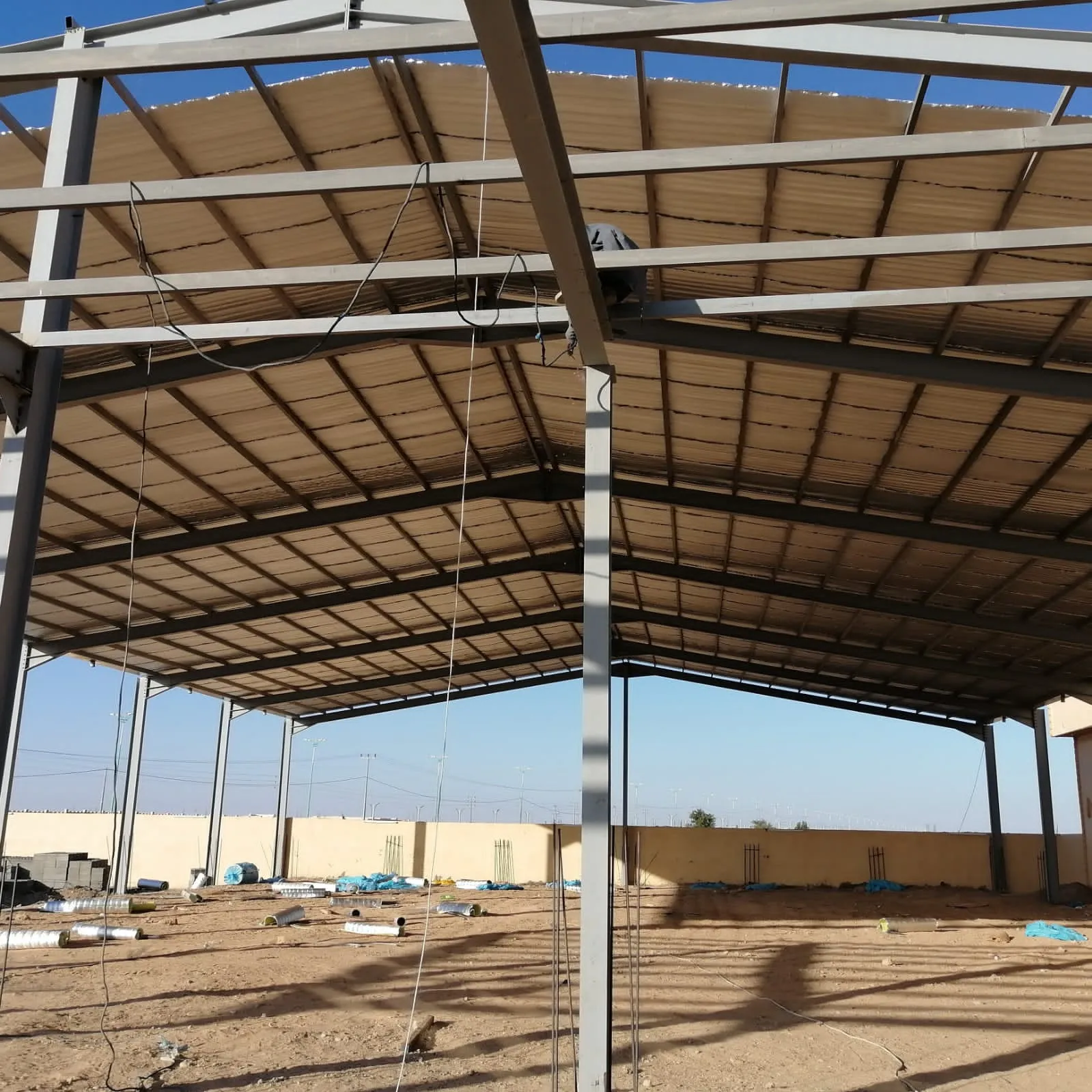 تركيب هناجر ومستودعات الرياض حي الياسمين والنرجس بالمملكة 