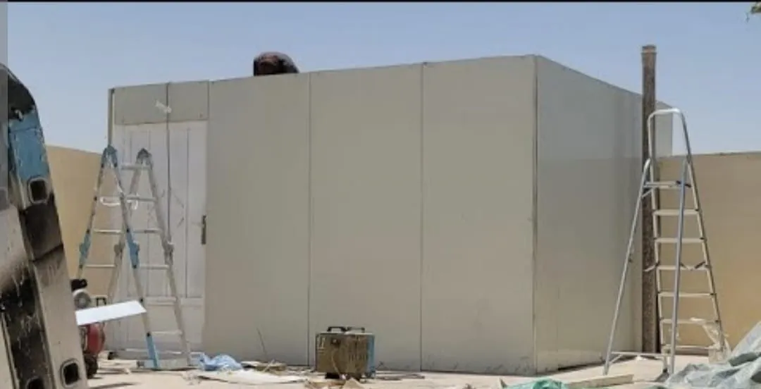 أفضل تركيب ملاحق ساندويتش بانل وأسمنت بورد في شمال الرياض