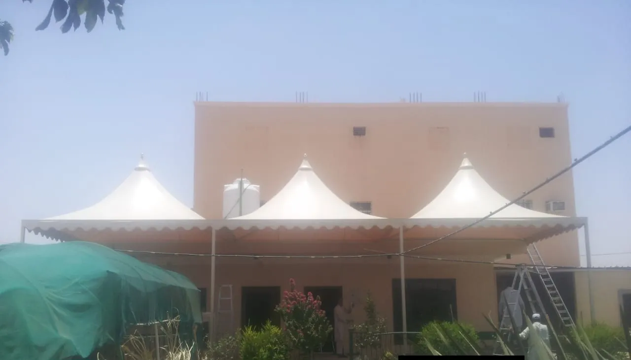 افضل تركيب مظلات هرمية في شمال الرياض وجميع مناطق المملكة
