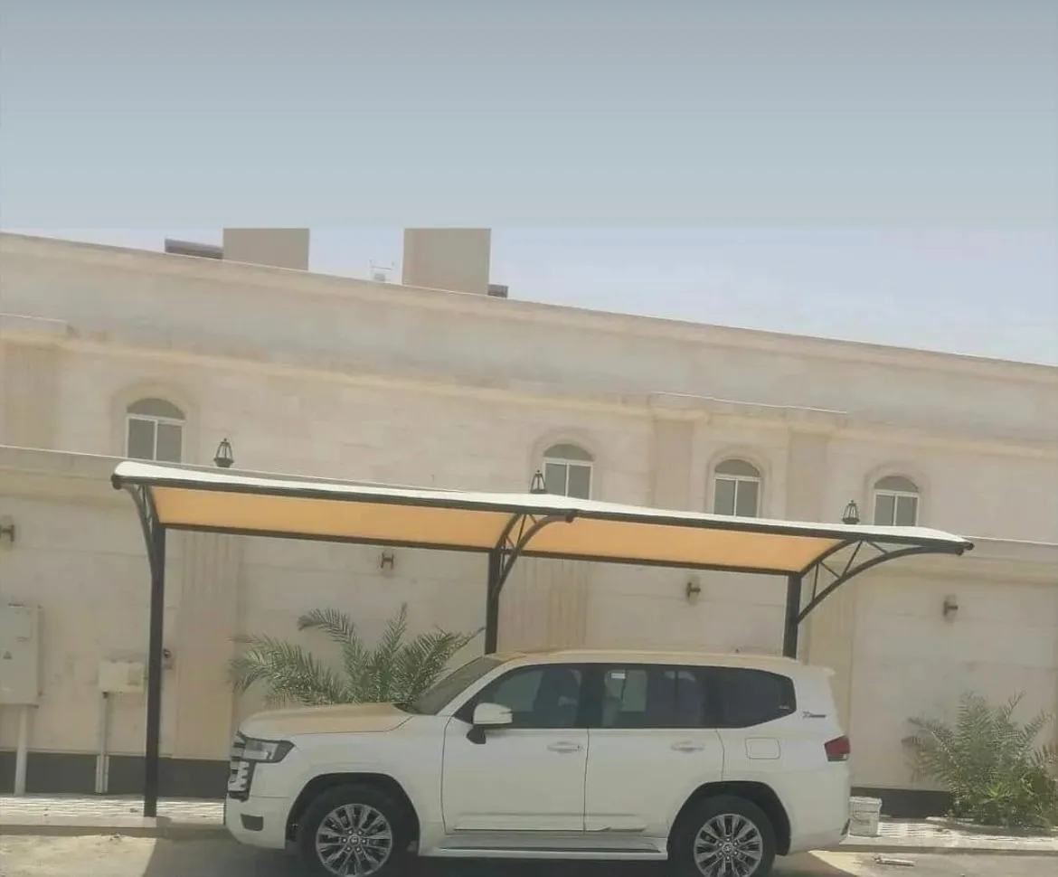 مظلات سيارات معلقة عصريه بالرياض وشمالها وجميع مناطق المملكة
