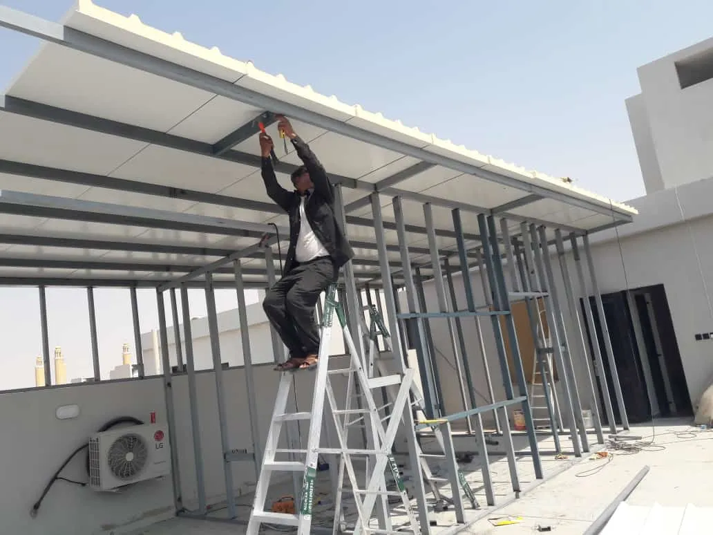افضل مقاول تركيب سندوتش بانل لأسطح المنازل شمال الرياض
