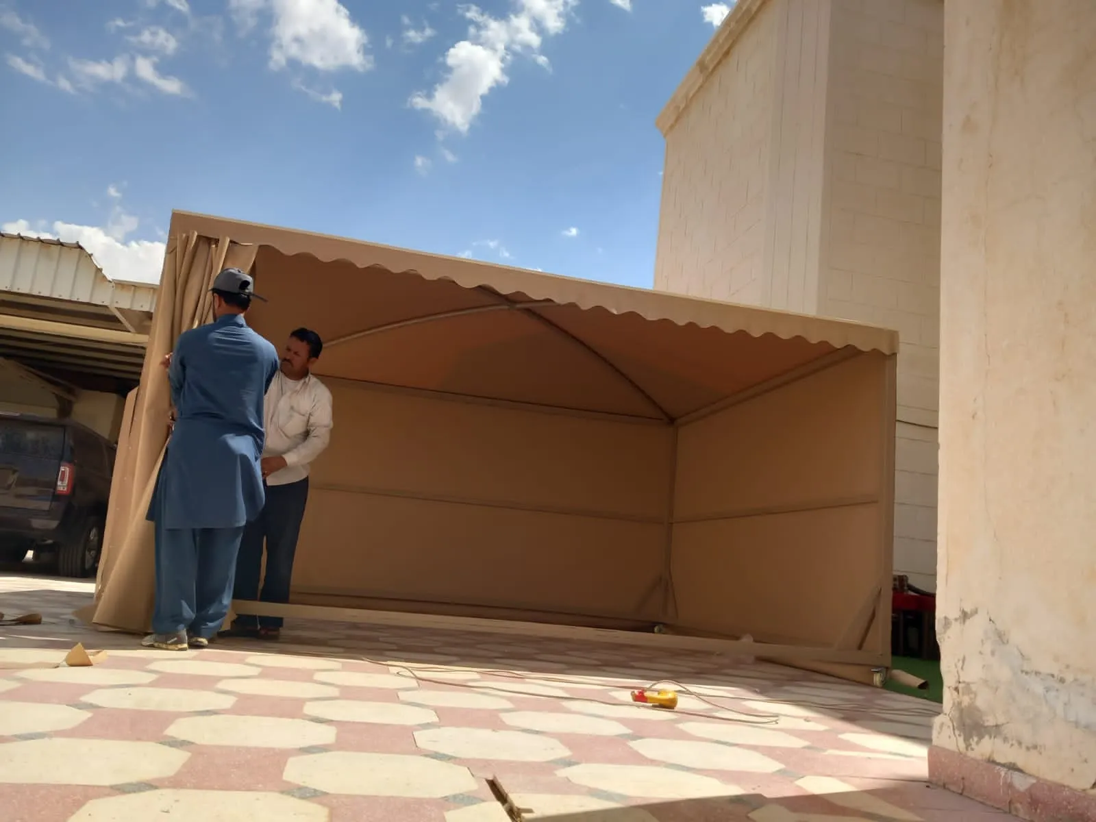 تركيب مظلات معلقه فاخرة في شمال الرياض وجميع مناطق المملكة