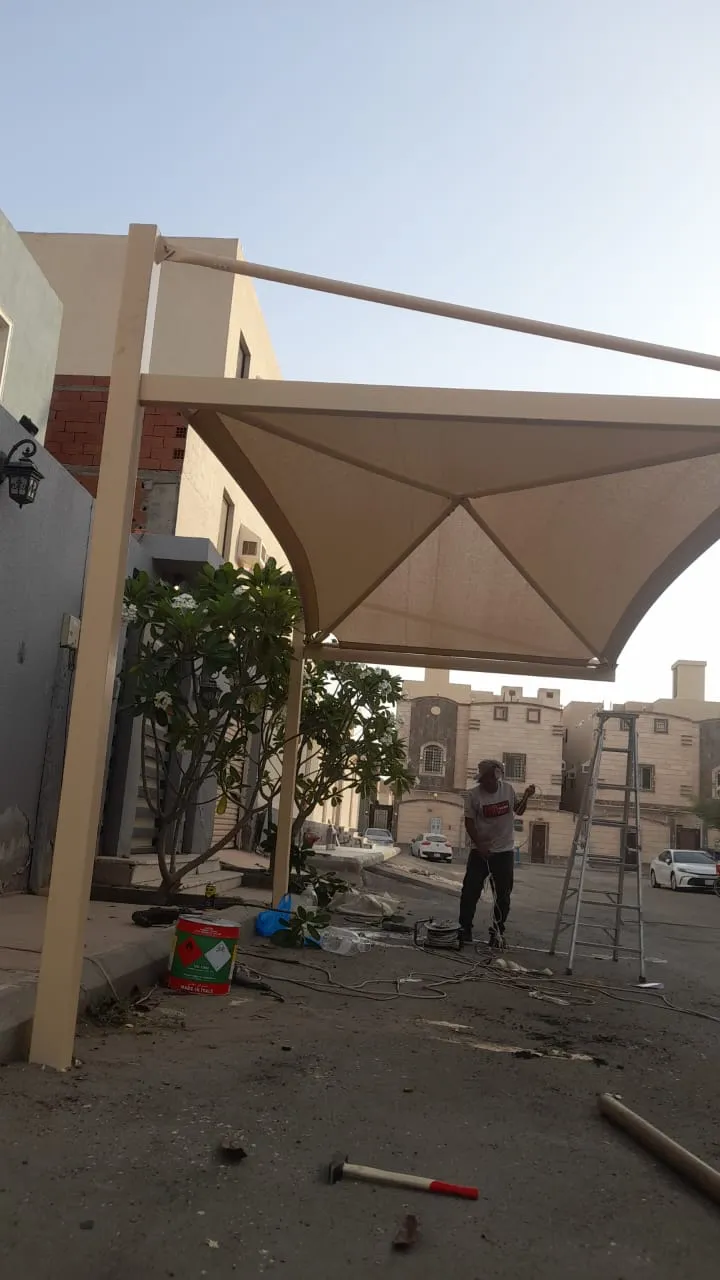تركيب مظلات سيارات فاخرة بالرياض 
