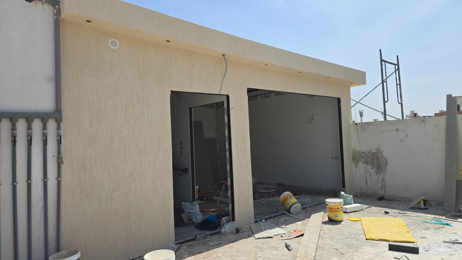 مقاول بناء ملاحق خارجية حديثة في الرياض 