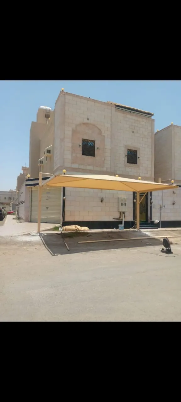 مظلات وسواتر حي النخيل بشمال الرياض 