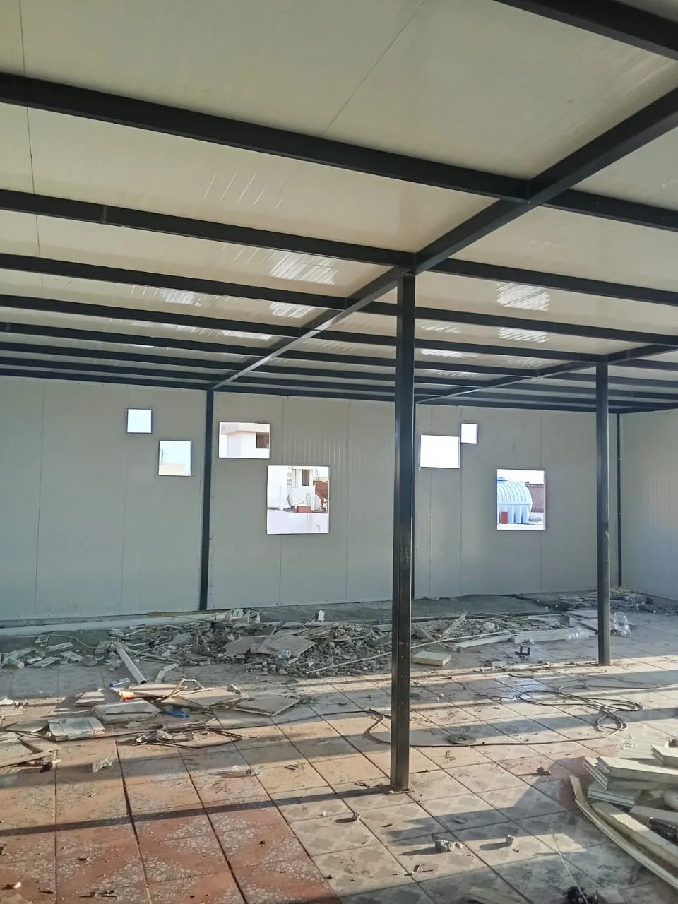 مقاول ملاحق ساندويتش بانل في حي الخرج