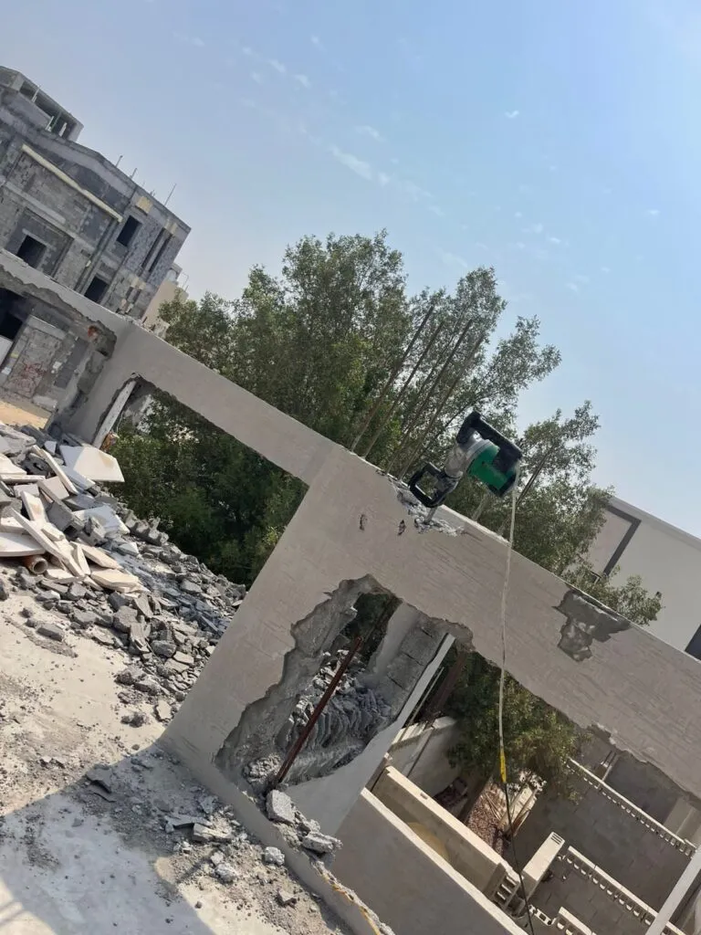 شركة ترميم وتشطيب ملاحق حي في شمال الرياض موثوقة