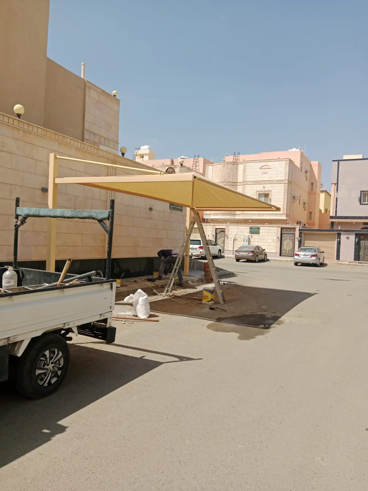 مظلات سيارات مواقف رخيصة حي الرمال بالرياض 