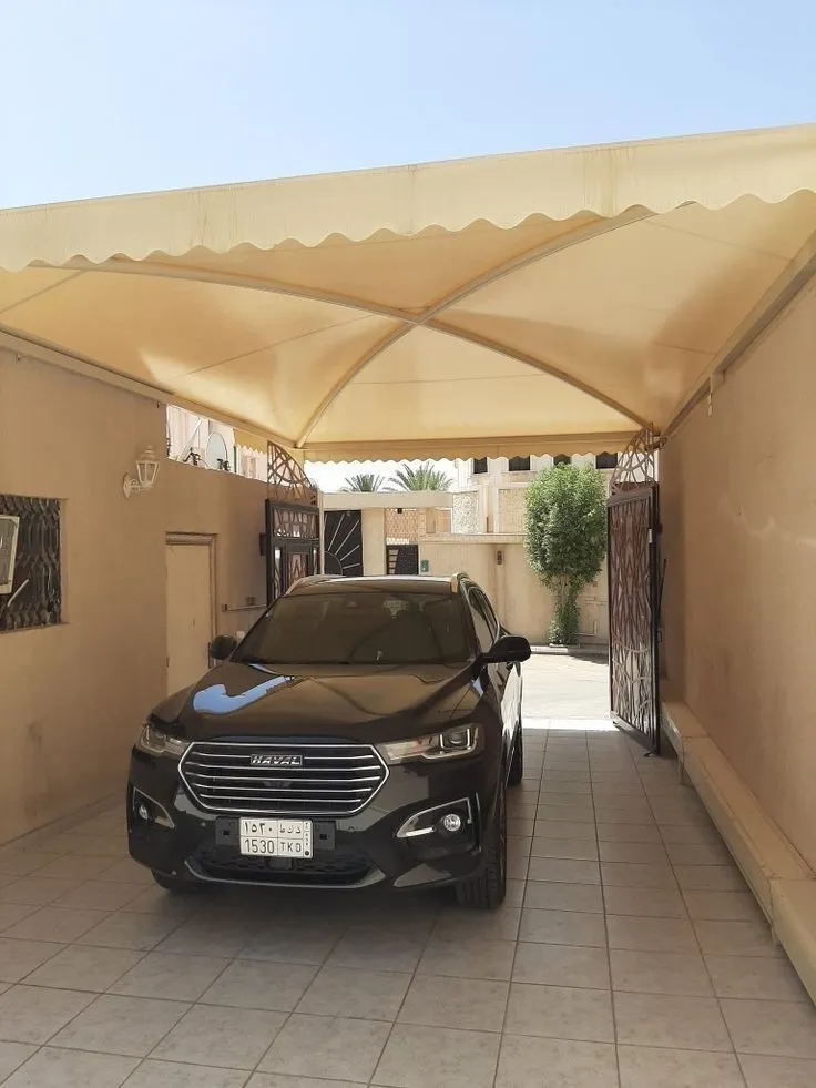 افضل مظلات سيارات مقص ومداخل منازل شمال الرياض