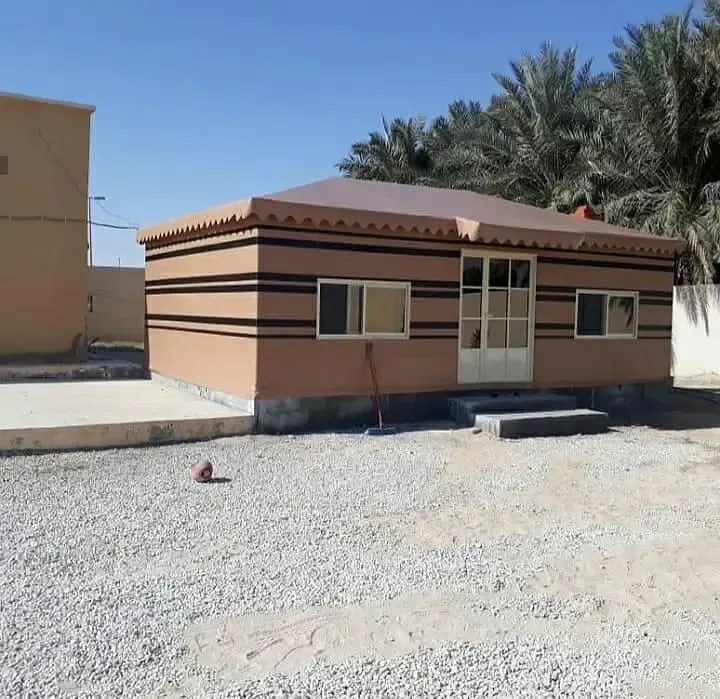 خيام وبيوت شعر ملكية بتصاميم عصرية حي المعذر بالرياض 
