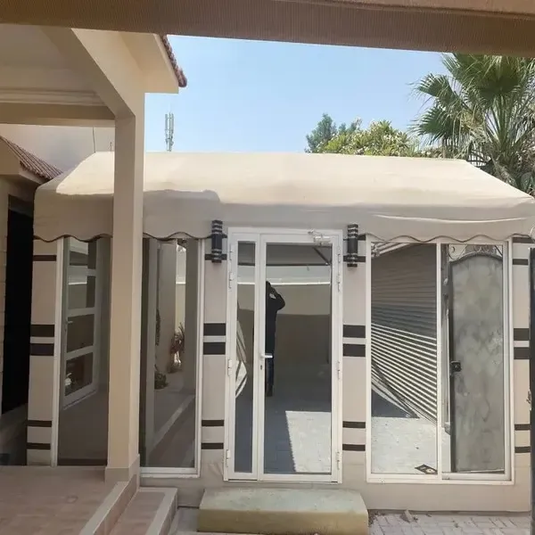 خيام وبيوت شعر ملكية بتصاميم عصرية حي المعذر بالرياض 