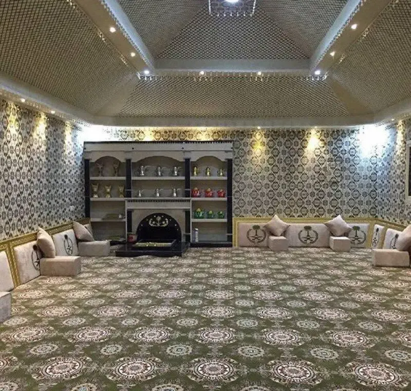 خيام وبيوت شعر ملكية بتصاميم عصرية حي المعذر بالرياض 
