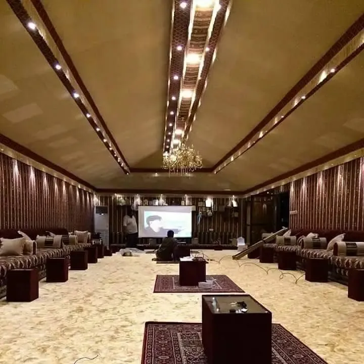 خيام وبيوت شعر ملكية بتصاميم عصرية حي المعذر بالرياض 