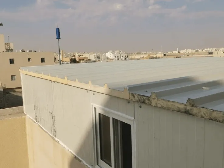 مقاولات عامة لتركيب ملاحق ساندويتش بانل شمال الرياض 
