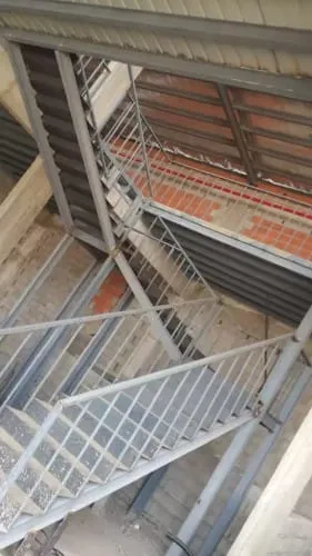 مقاول تركيب هناجر ومستودعات شمال الرياض