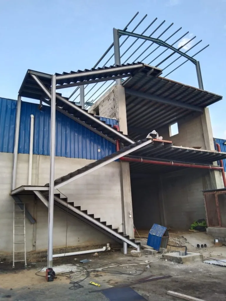 مقاول تركيب هناجر ومستودعات شمال الرياض