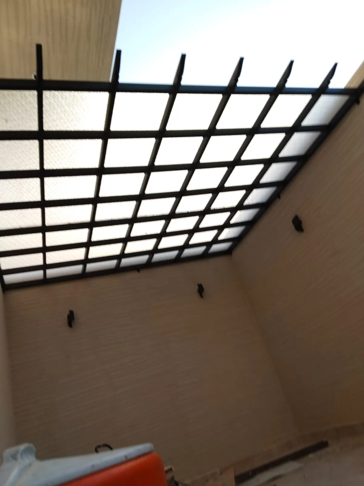 أحدث صيحات البرجولات والمظلات لعام 2026في الرياض