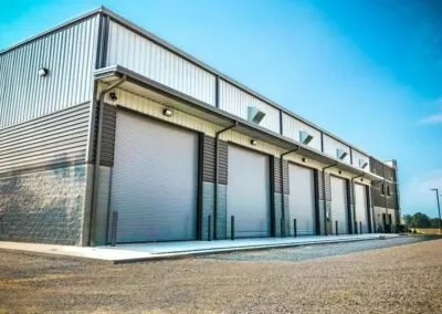 انواع حديد الهناجر والمستودعات الحديثة لعام 2026