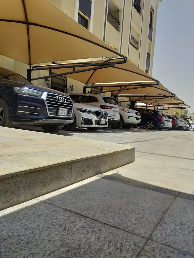 افضل تركيب مجالس زجاجية جاهزة ومظلات سيارات حي قيروان