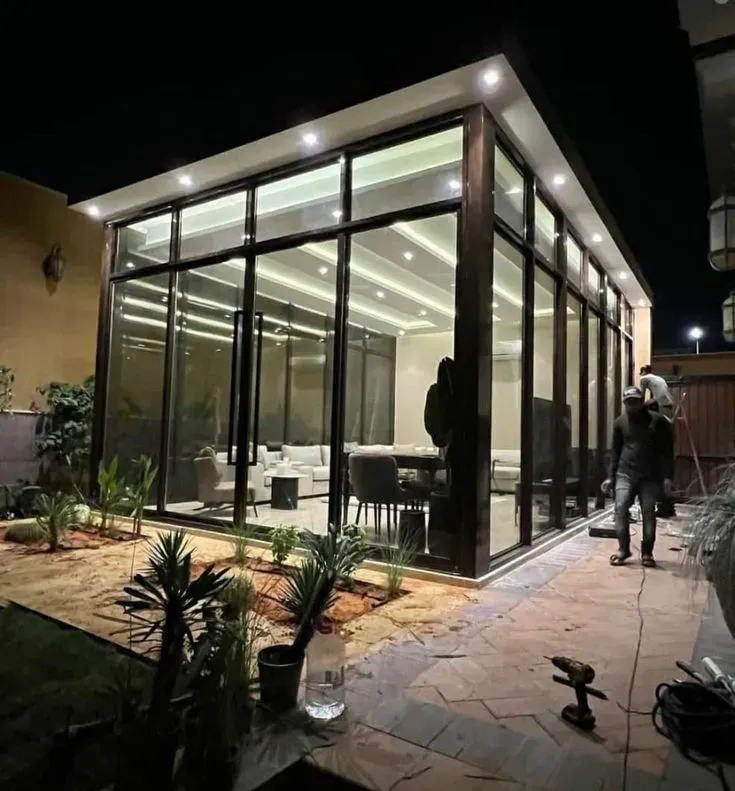 افضل تركيب مجالس زجاجية جاهزة ومظلات سيارات حي قيروان