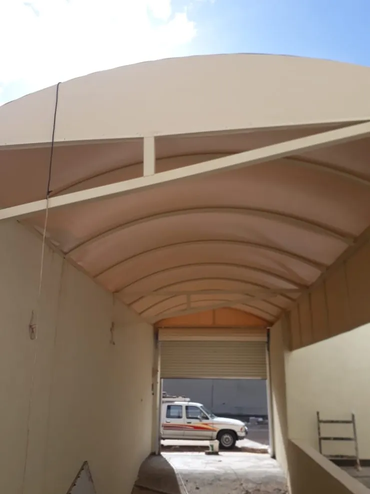 مظلات سحب يدوي ومظلات خزانات بالرياض :حلول تظليل عملية 